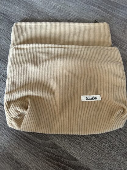 trousse de toilette beige